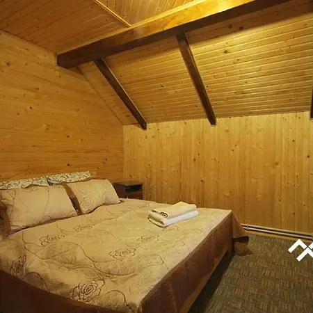 над прутом Apartment *
